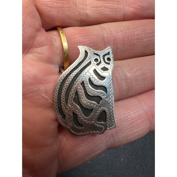 Vintage dead stock Sterling silver cat brooch - Picture 2 of 14